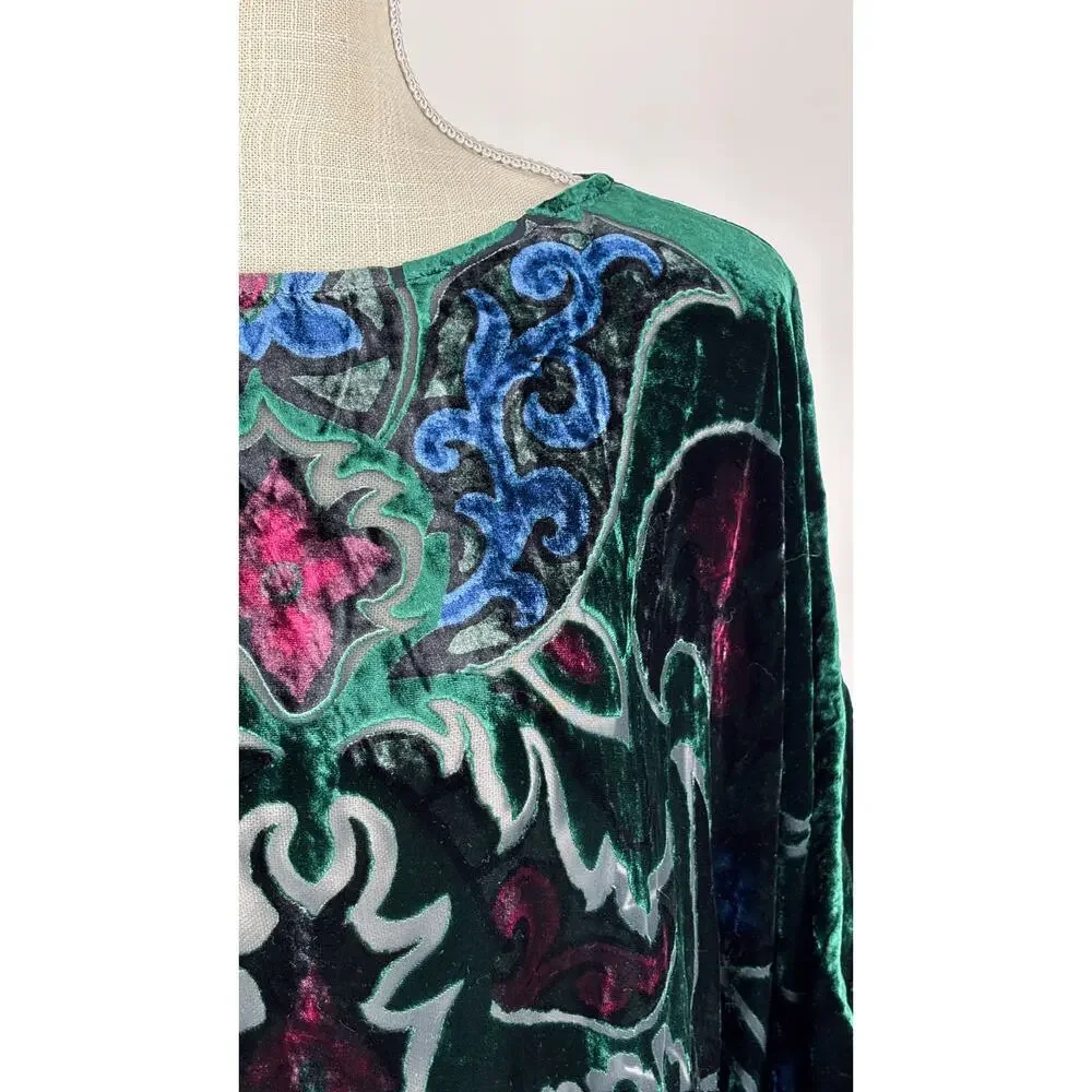 Chicos Silk Blend Velvet Burnout Poncho Womens Size Small / Medium New Green